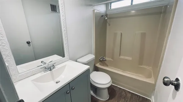 $1,300 | 21615 Erika Court, Porter, TX 77365