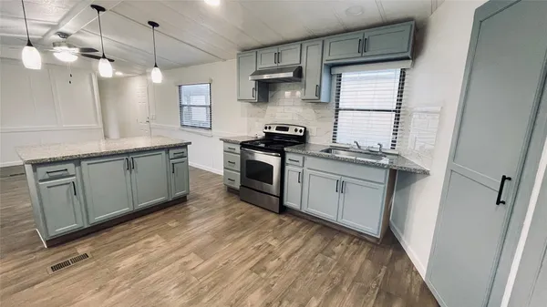 $1,300 | 21615 Erika Court, Porter, TX 77365