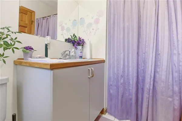 $585,000 | 8 Birchwood Drive, Bristol, RI 02809