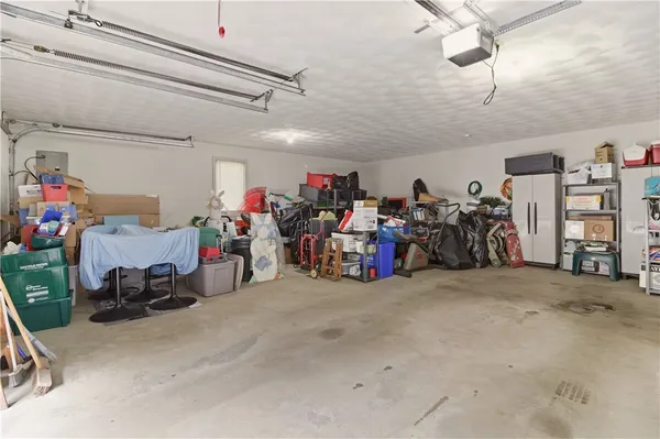 $585,000 | 8 Birchwood Drive, Bristol, RI 02809