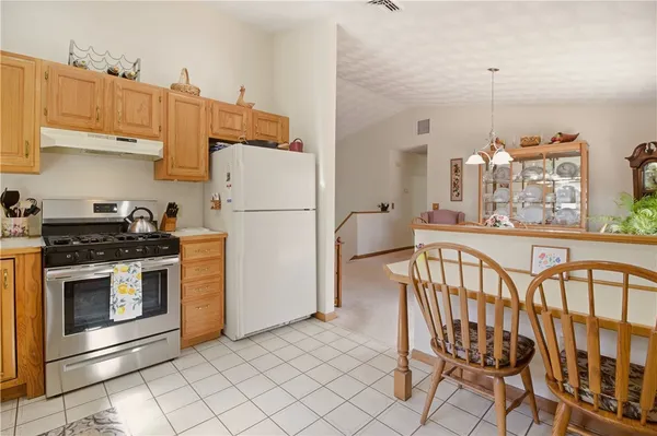 $585,000 | 8 Birchwood Drive, Bristol, RI 02809