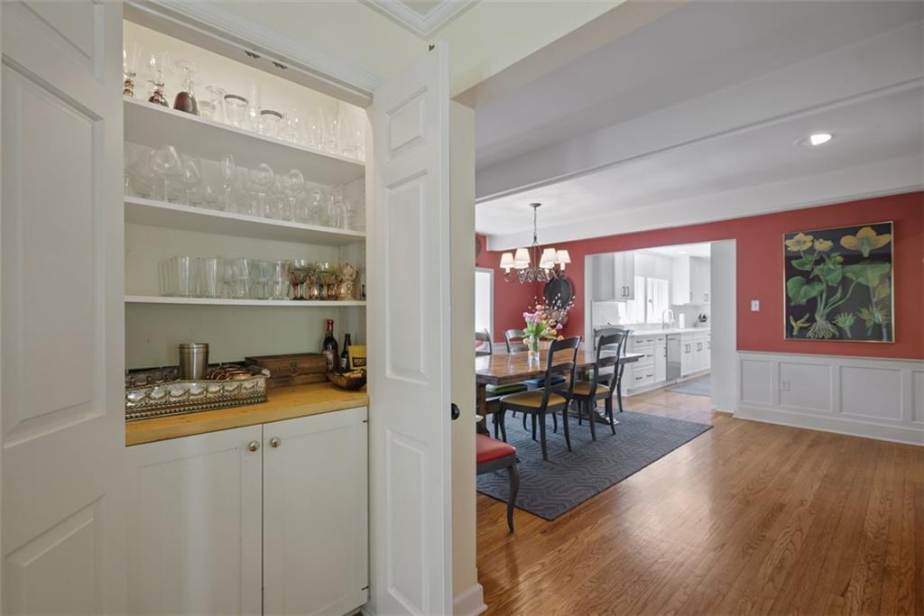 301 Hampton Road Pittsburgh, PA 15215 - Photo 11 of 47 Gallery Image 11