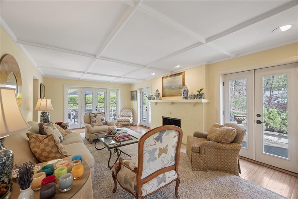 301 Hampton Road Pittsburgh, PA 15215 - Photo 15 of 47 Gallery Image 15