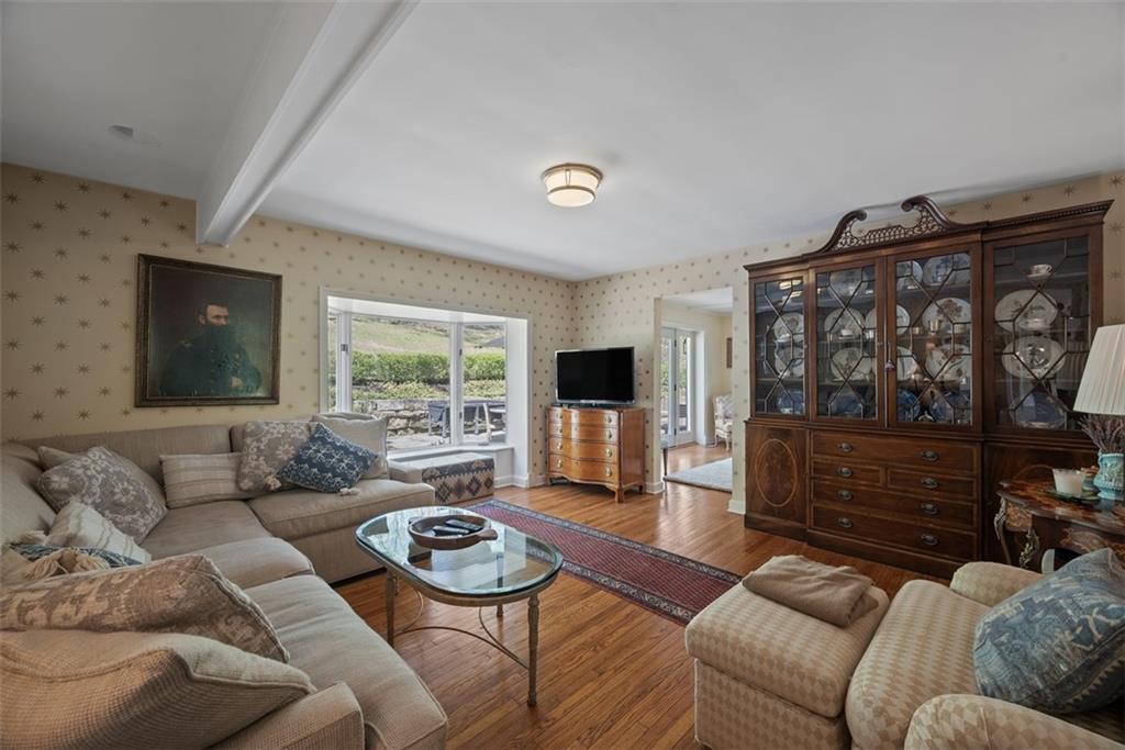 301 Hampton Road Pittsburgh, PA 15215 - Photo 17 of 47 Gallery Image 17