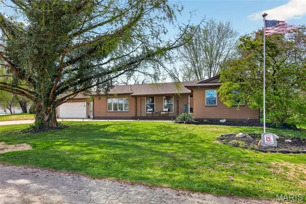 $241,000 | 115 Carroll Drive, Clarksville, MO 63336