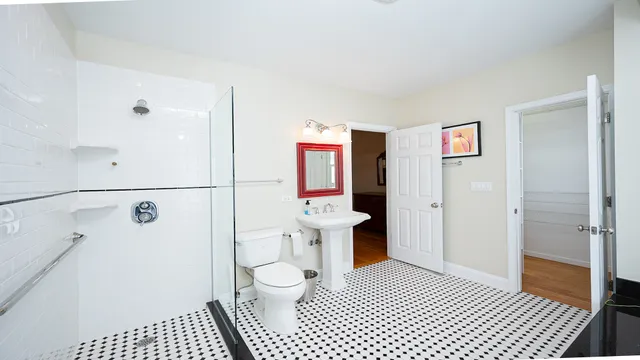 $354,900 | 323 West Washington Street, West Chicago, IL 60185