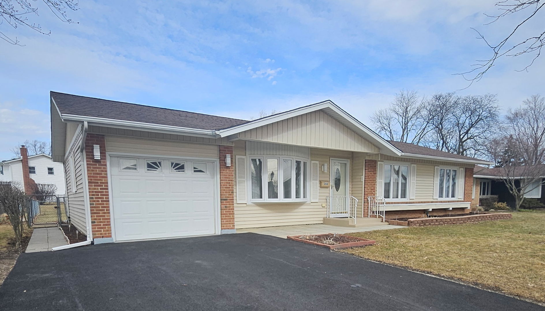 266 Trowbridge Road Elk Grove Village, IL 60007 - Photo 2 of 8