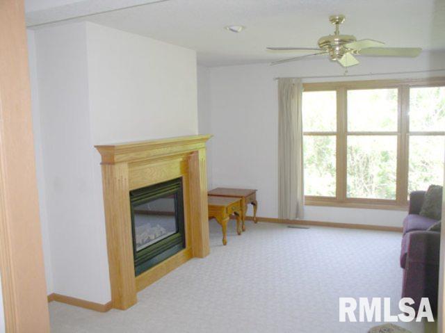 1710 Plum Tree Road Bettendorf, IA 52722 - Photo 7 of 9 Gallery Image 7