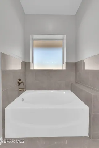 $329,950 | 350 Villa Bonita Road, Clint, TX 79836