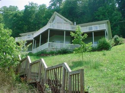 534 Lake Road London, KY 40741 - Photo 1 of 4 Photo 1