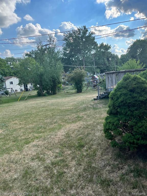 2566 North Williams Lake Road Waterford, MI 48327 - Photo 10 of 10