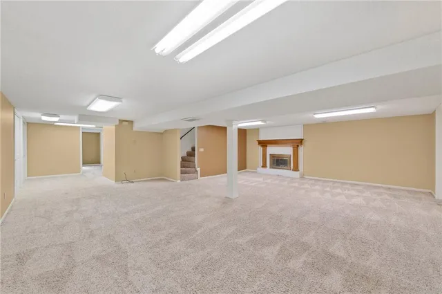 $420,000 | 38 Hillcrest Drive, Platte City, MO 64079