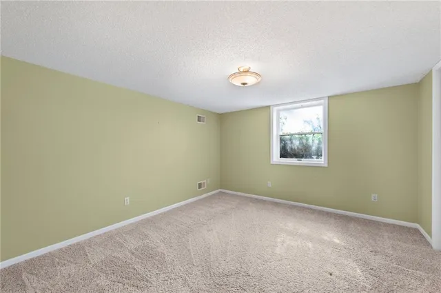 $420,000 | 38 Hillcrest Drive, Platte City, MO 64079