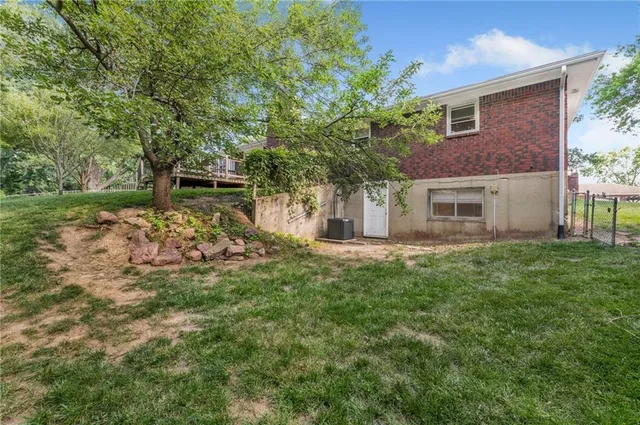 $420,000 | 38 Hillcrest Drive, Platte City, MO 64079