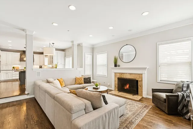 $829,900 | 8017 Insignia Court, Long Grove, IL 60060