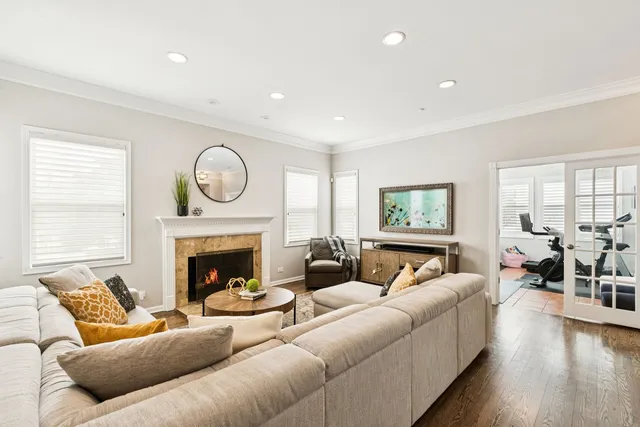 $829,900 | 8017 Insignia Court, Long Grove, IL 60060