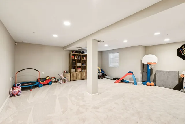 $829,900 | 8017 Insignia Court, Long Grove, IL 60060