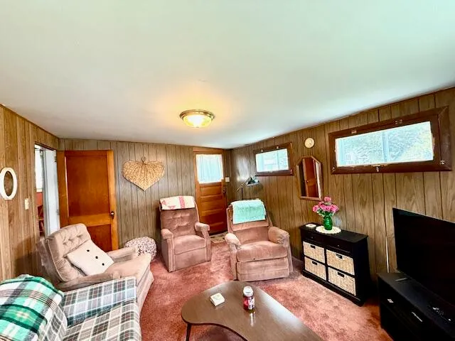 $164,000 | 307 South Winnebago Street, Caledonia, MN 55921