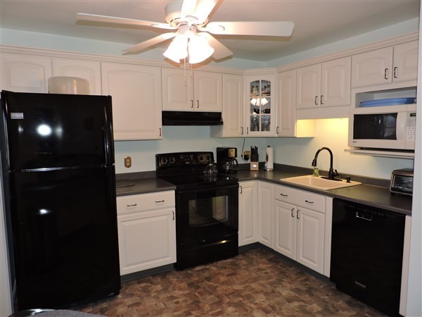 602 Treasure Island Road, Unit 602 Webster, MA 01570 - Photo 9 of 30 Gallery Image 9
