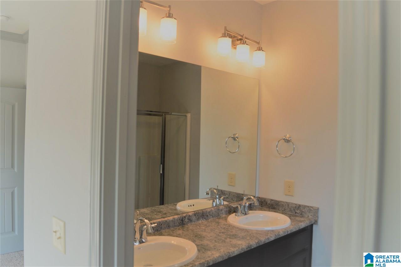 5135 Meadow Lake Trail Bessemer, AL 35020 - Photo 9 of 25