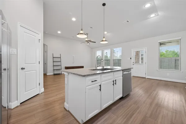 $2,500 | 9914 Deborah Colony Lane, Humble, TX 77396