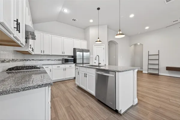 $2,500 | 9914 Deborah Colony Lane, Humble, TX 77396