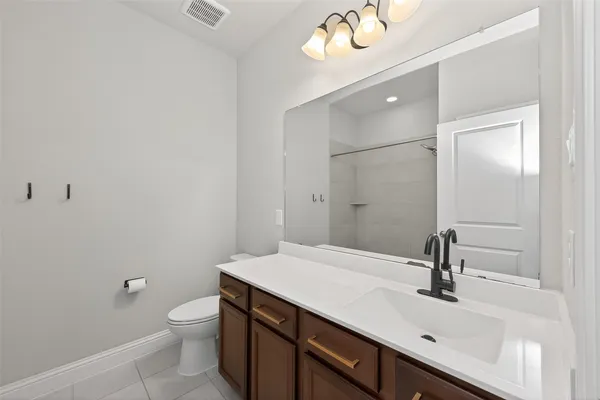 $2,500 | 9914 Deborah Colony Lane, Humble, TX 77396