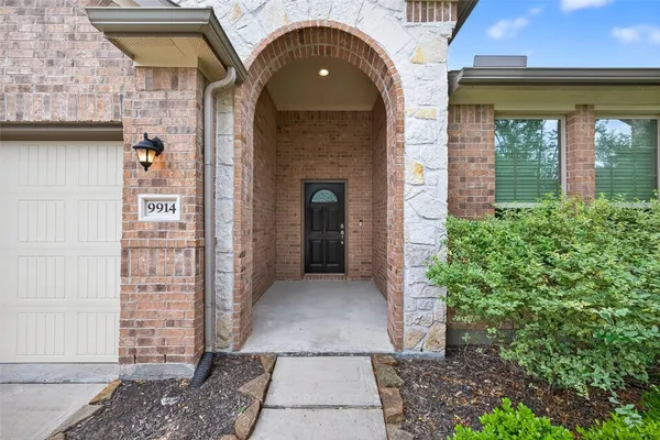 $2,500 | 9914 Deborah Colony Lane, Humble, TX 77396