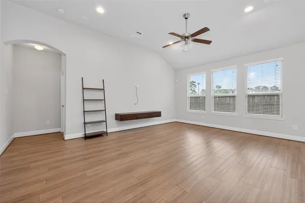 $2,500 | 9914 Deborah Colony Lane, Humble, TX 77396