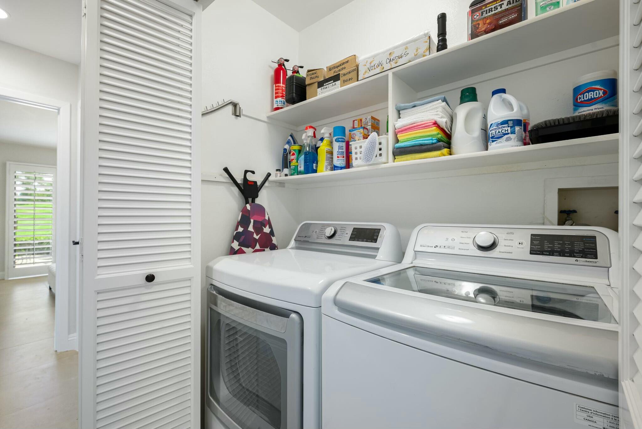 38 Mission Court Rancho Mirage, CA 92270 - Photo 54 of 61 a utility room with dryer and washer