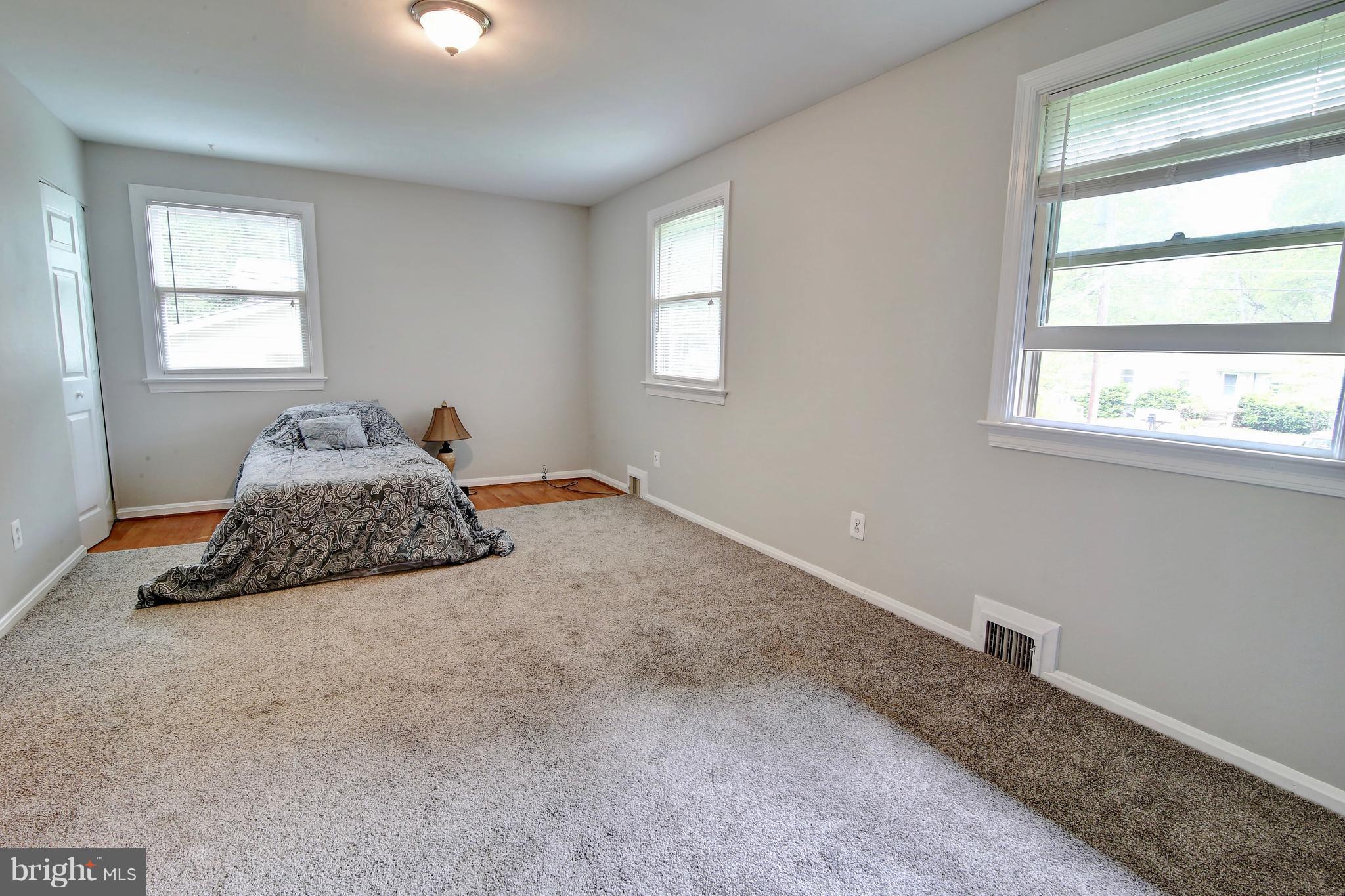 4303 Decatur Court Fairfax, VA 22030 - Photo 17 of 29 Bedroom