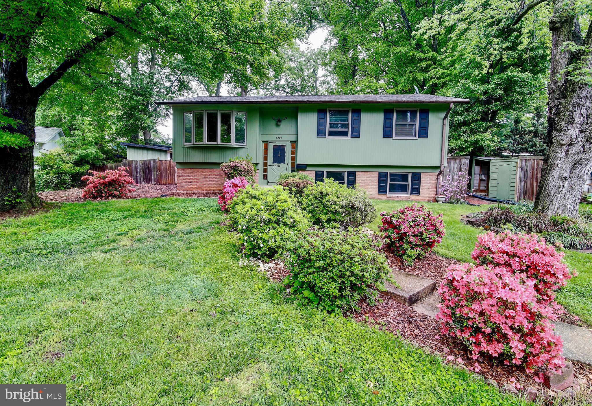 4303 Decatur Court Fairfax, VA 22030 - Photo 3 of 29 Exterior (Front)