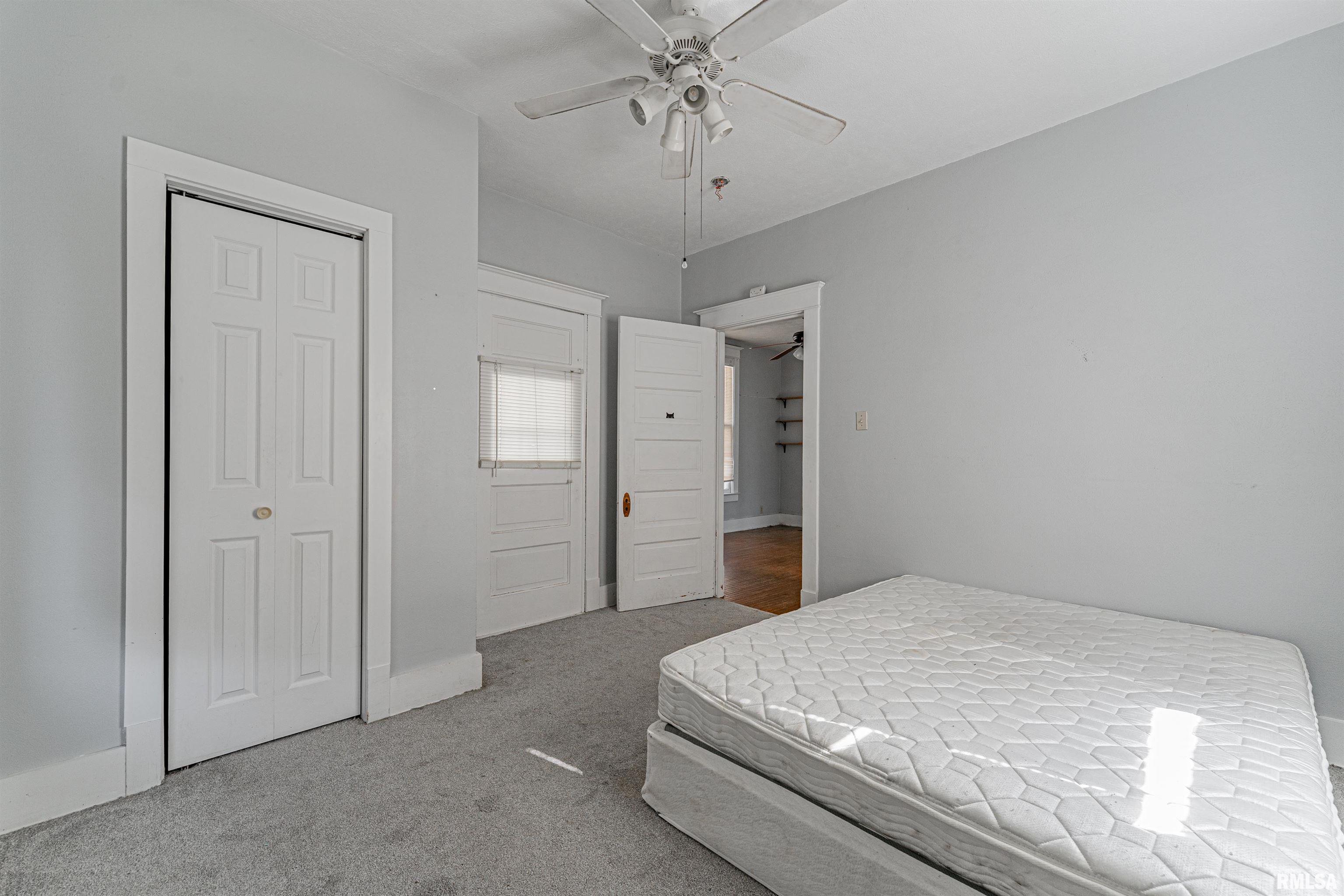 402 Wyatt Avenue Lincoln, IL 62656 - Photo 14 of 22