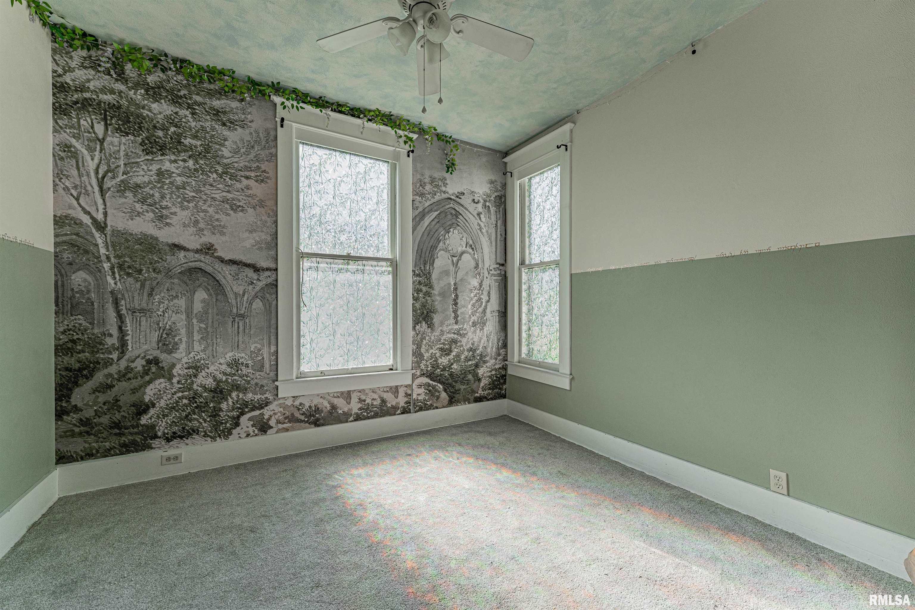 402 Wyatt Avenue Lincoln, IL 62656 - Photo 15 of 22