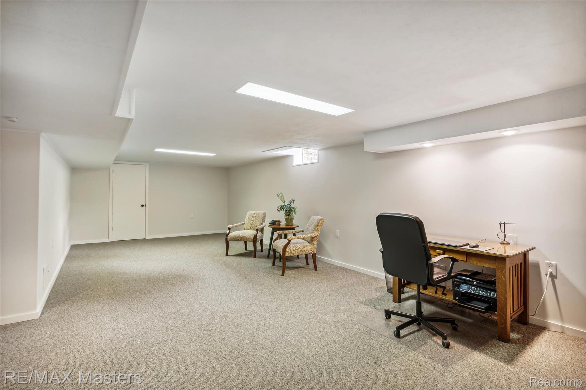 2273 Strasburg Road Monroe, MI 48161 - Photo 31 of 59 Carpet And Paint Are 1 Week Old!