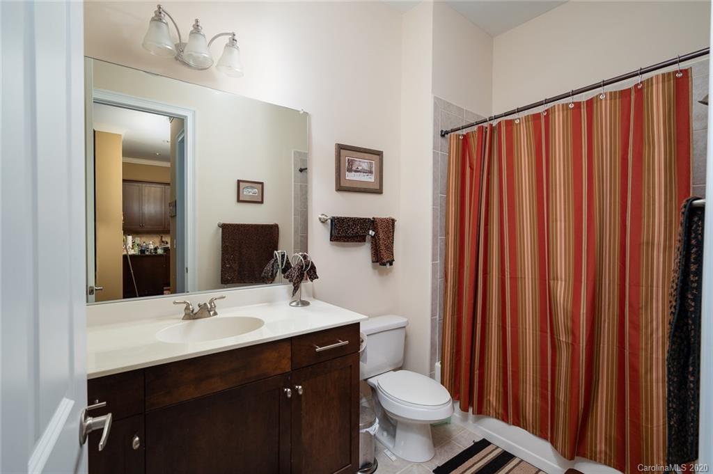 5425 Closeburn Road, Unit 209 Charlotte, NC 28210 - Photo 17 of 19 Gallery Image 17