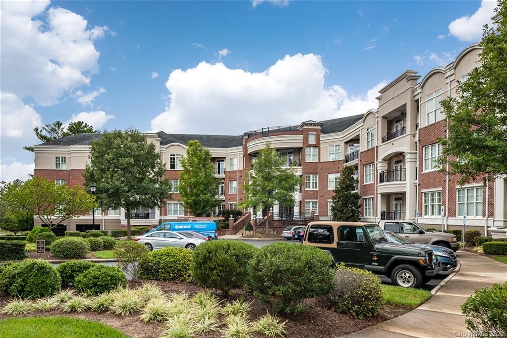 5425 Closeburn Road, Unit 209 Charlotte, NC 28210 - Photo 18 of 19 Gallery Image 18