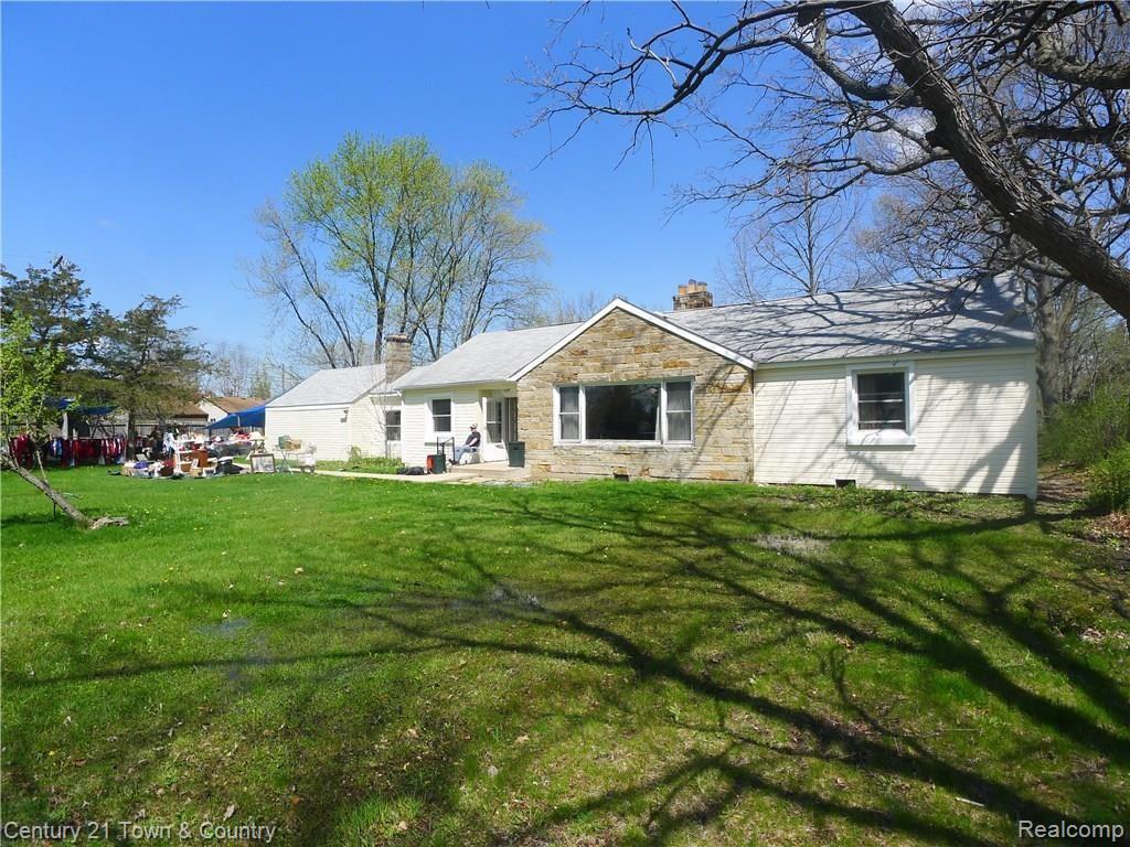 30004 West 10 Mile Road Farmington, MI 48336 - Photo 2 of 34