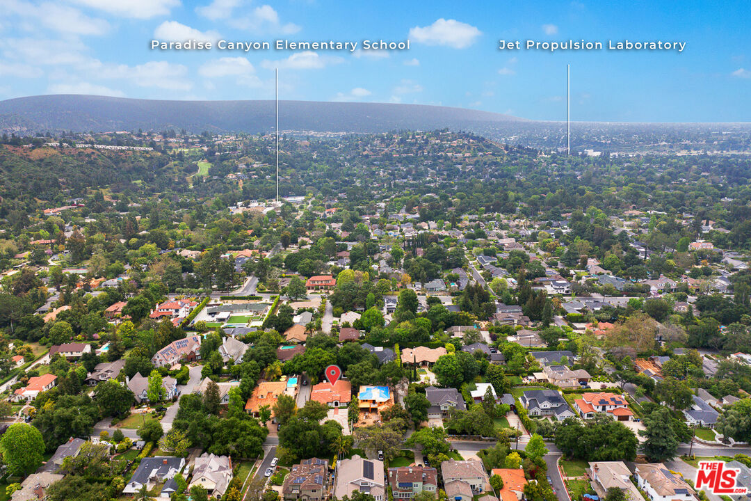 4844 Commonwealth Avenue La Canada Flintridge, CA 91011 - Photo 41 of 43 a view of a city