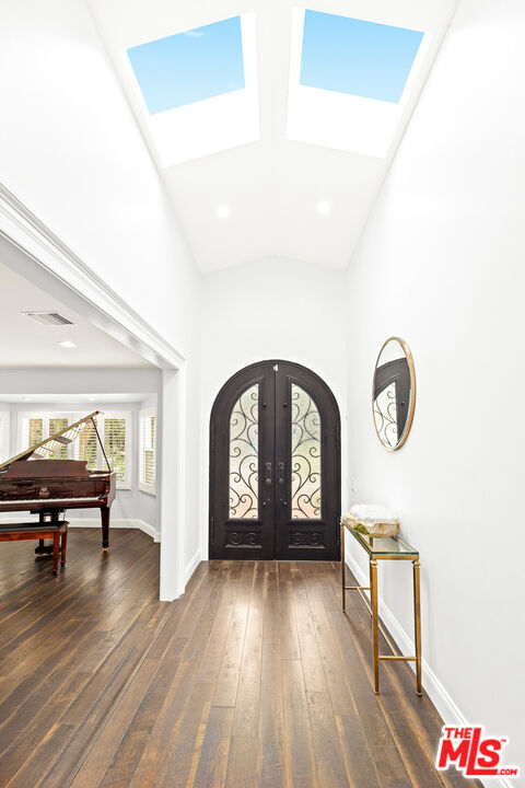 4844 Commonwealth Avenue La Canada Flintridge, CA 91011 - Photo 8 of 43 a view of living room with furniture and wooden floor