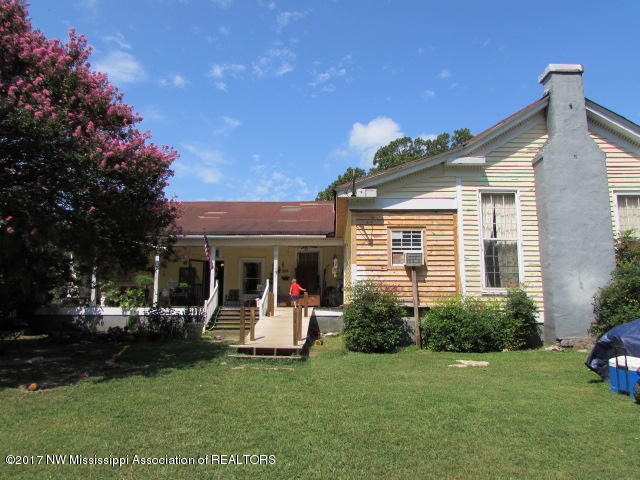 6053 County Line Road Olive Branch, MS 38654 - Photo 1 of 18 IMG_1738