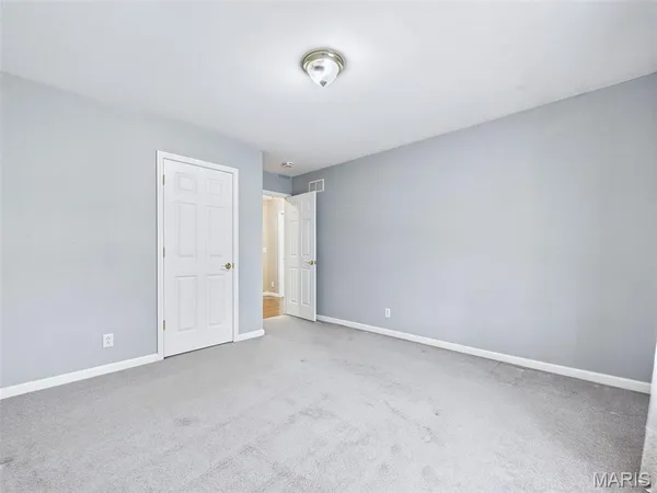 $350,000 | 1121 Lakeview Drive, Breese, IL 62230