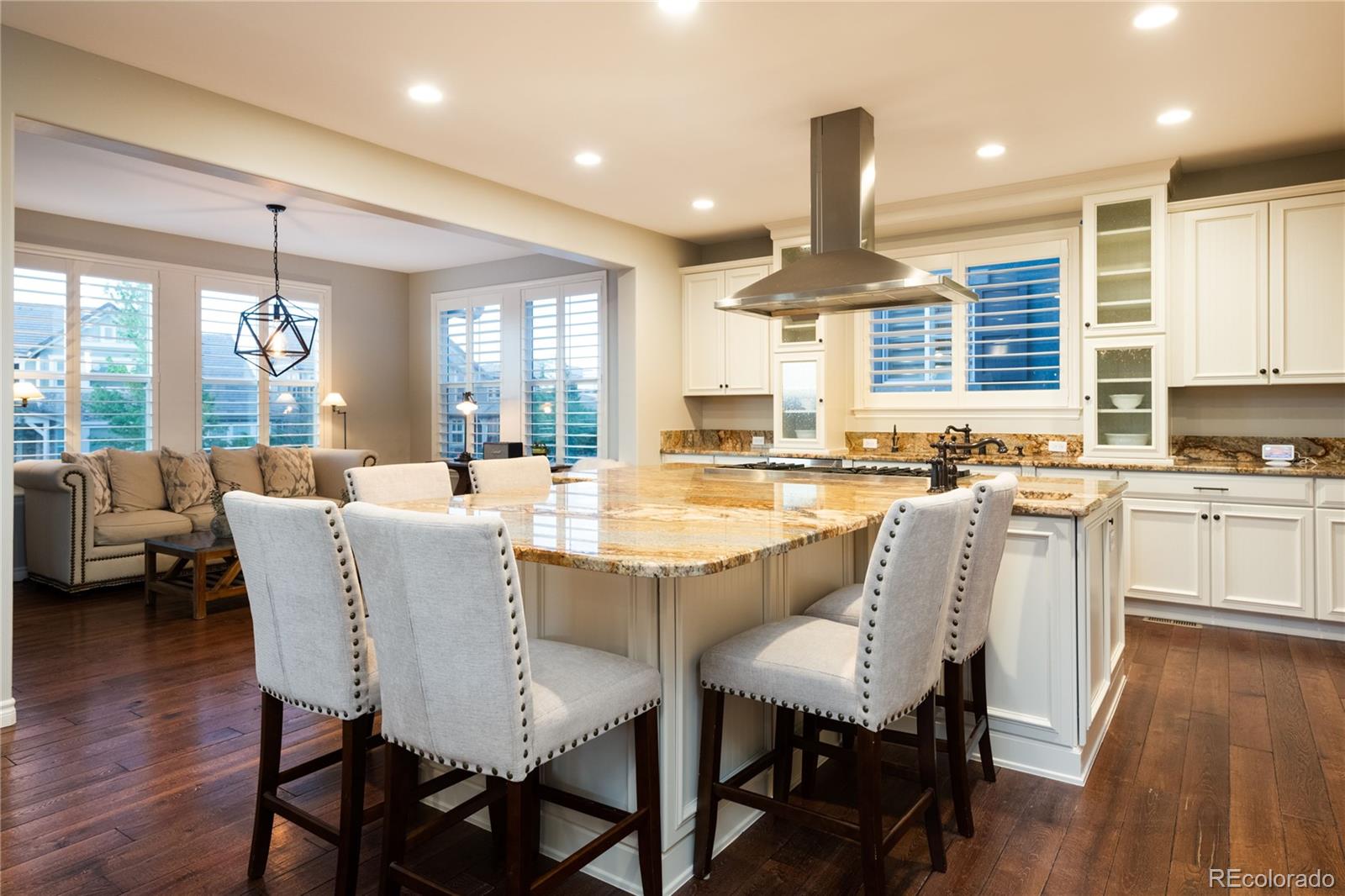345 Maplehurst Point Highlands Ranch, CO 80126 - Photo 7 of 40 Gallery Image 7