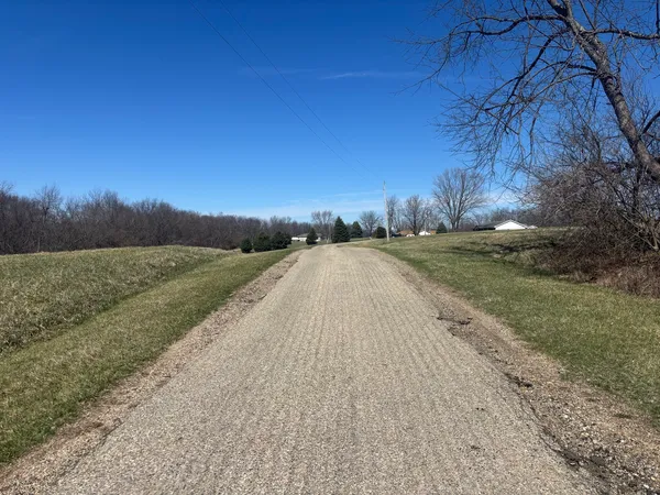 $4,800 | 1014 Hidden Valley Drive, Varna, IL 61375