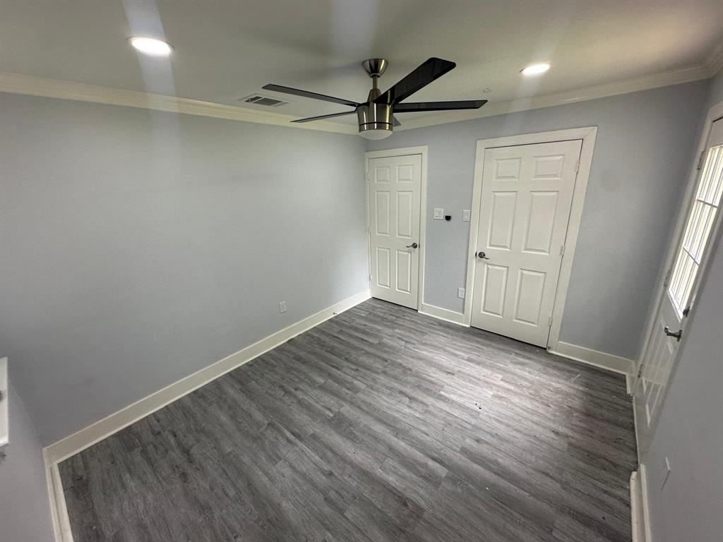 400 East Shady Grove Road Irving, TX 75060 - Photo 18 of 19