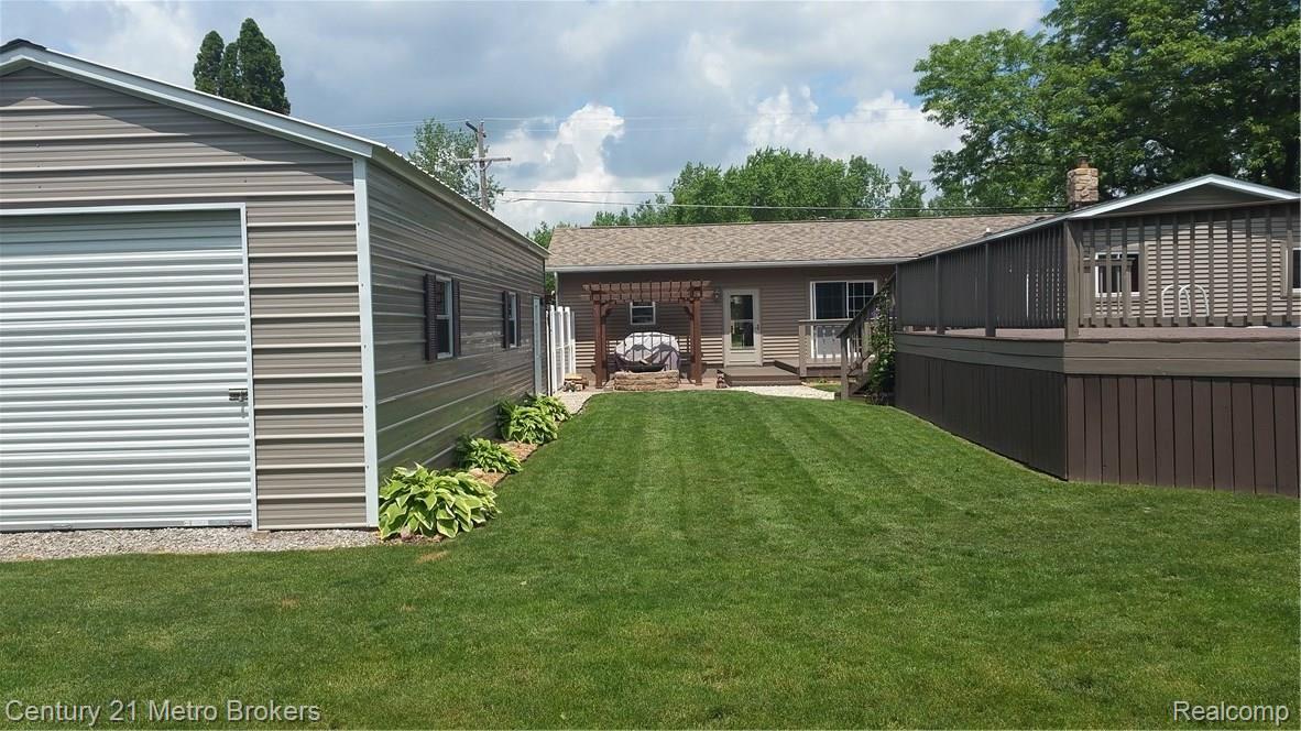 5242 East Carpenter Road Flint, MI 48506 - Photo 40 of 44 20180601_132711.jpg