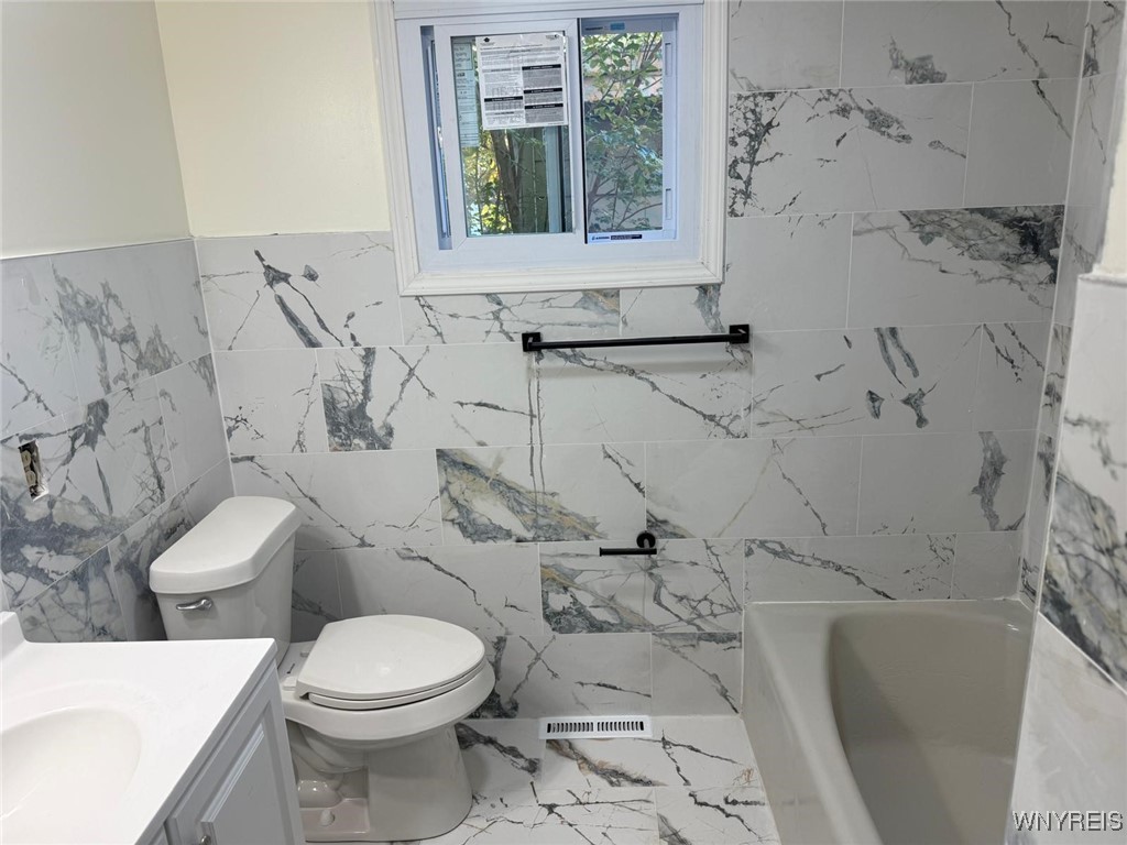 116 Nicholson Street Buffalo, NY 14214 - Photo 6 of 13