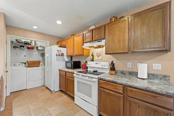 $249,000 | 437 County Road 165, Boling, TX 77420