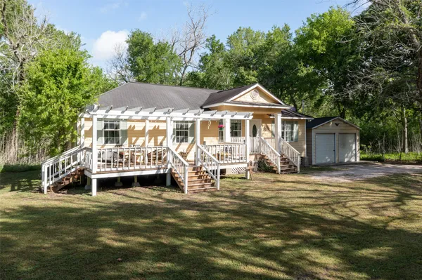 $249,000 | 437 County Road 165, Boling, TX 77420