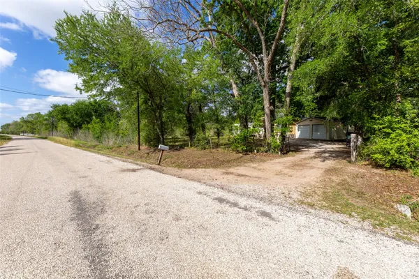 $249,000 | 437 County Road 165, Boling, TX 77420